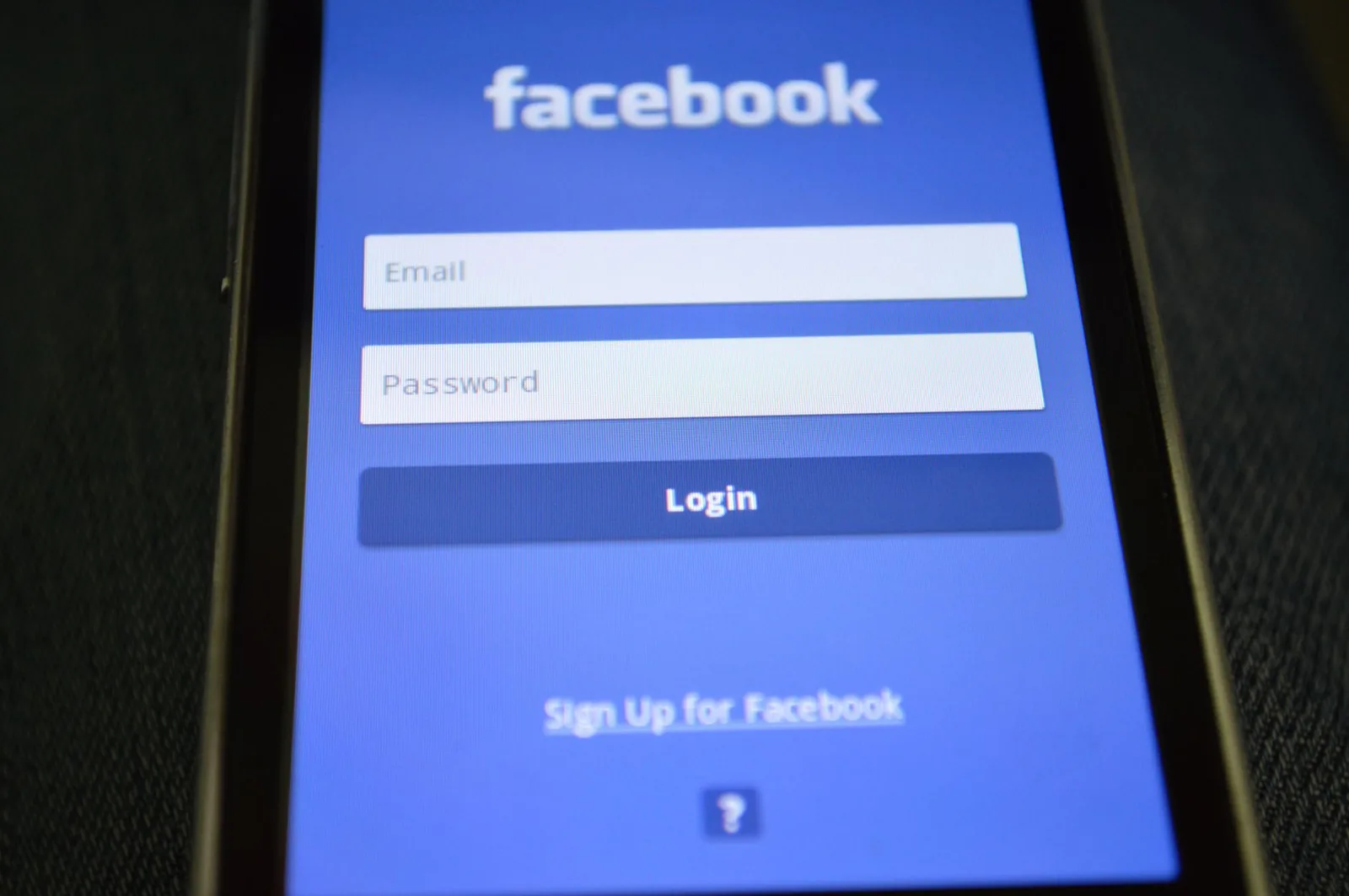 Prijava na CRF portal preko laptopa uz unos korisničkih podataka i lozinke